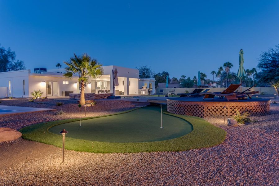 Putting Green (9)